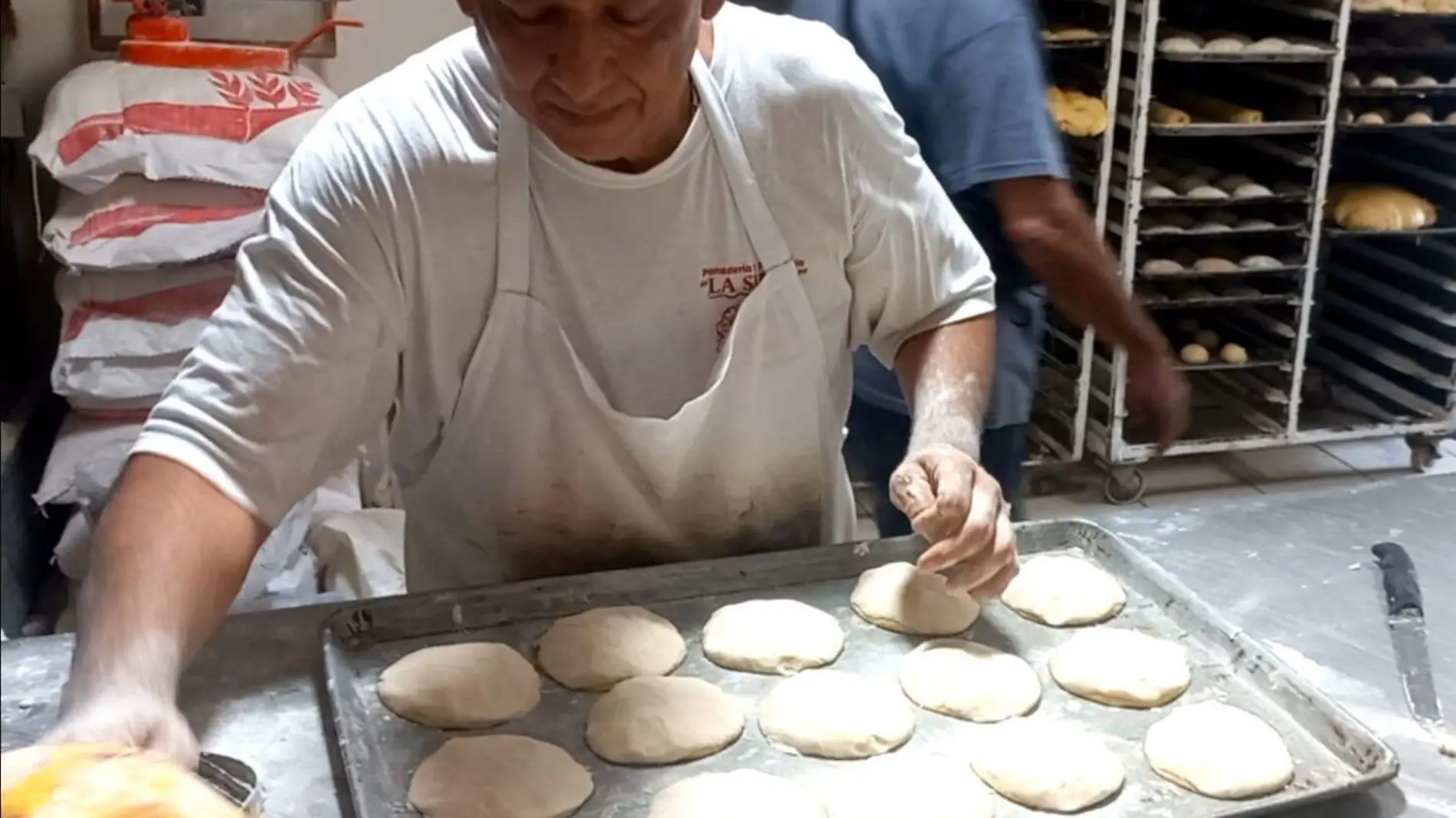 Los Carvajal, una tradición panadera de 40 años en Escuinapa